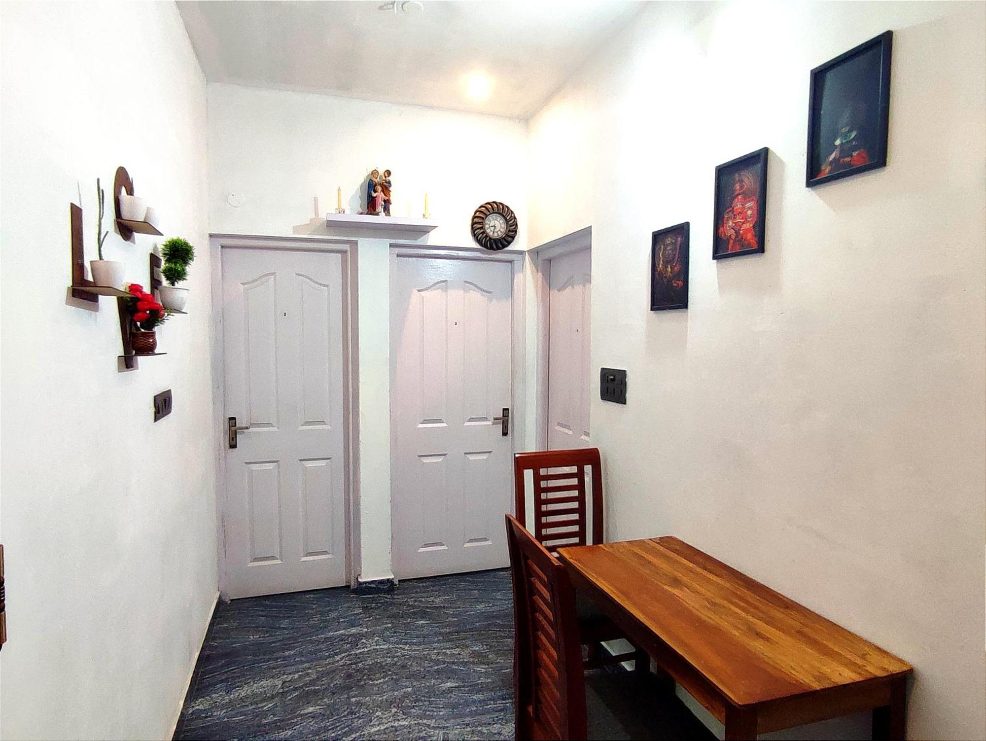 Raelyn'S Homestay Kochi Esterno foto
