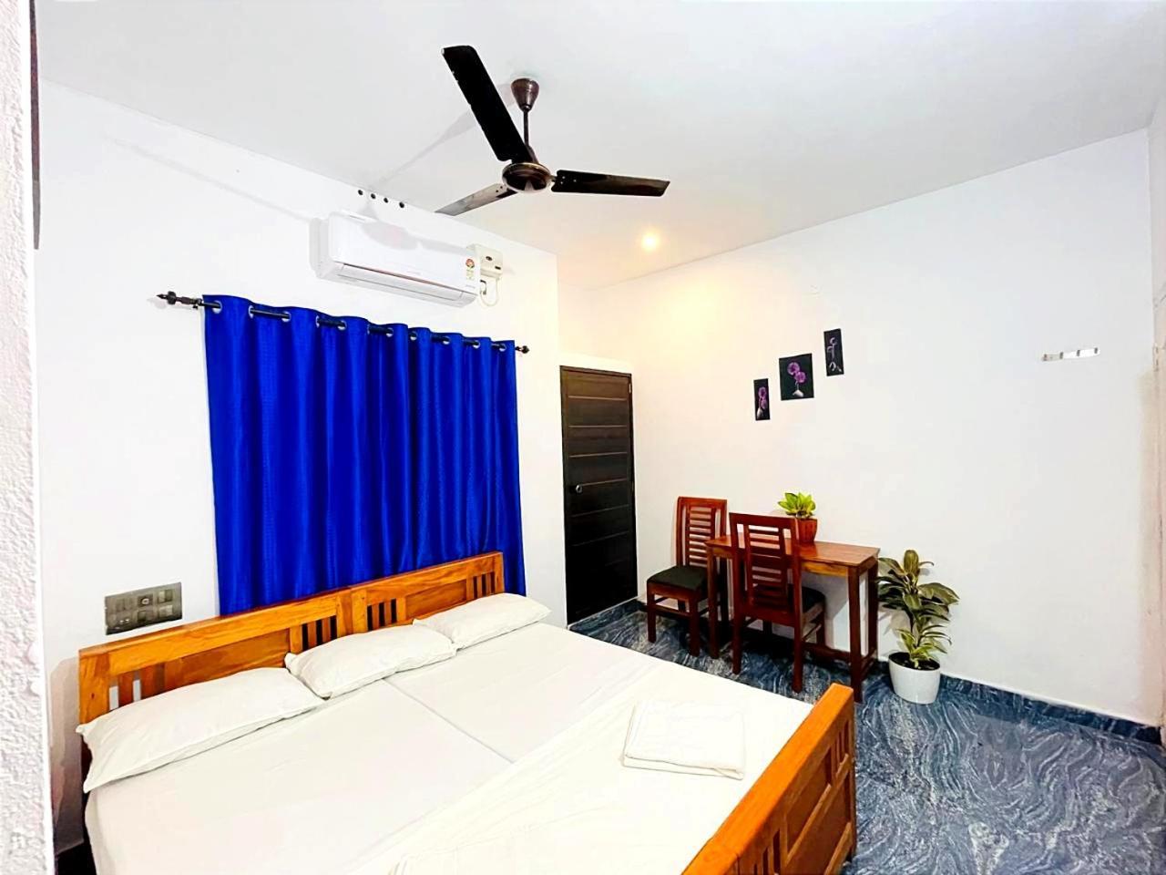 Raelyn'S Homestay Kochi Esterno foto